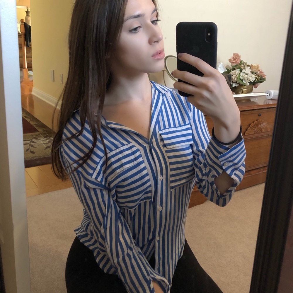 💧 H&M Striped Top 💧